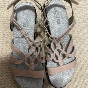 JBU Women's Pink Strappy Sandals